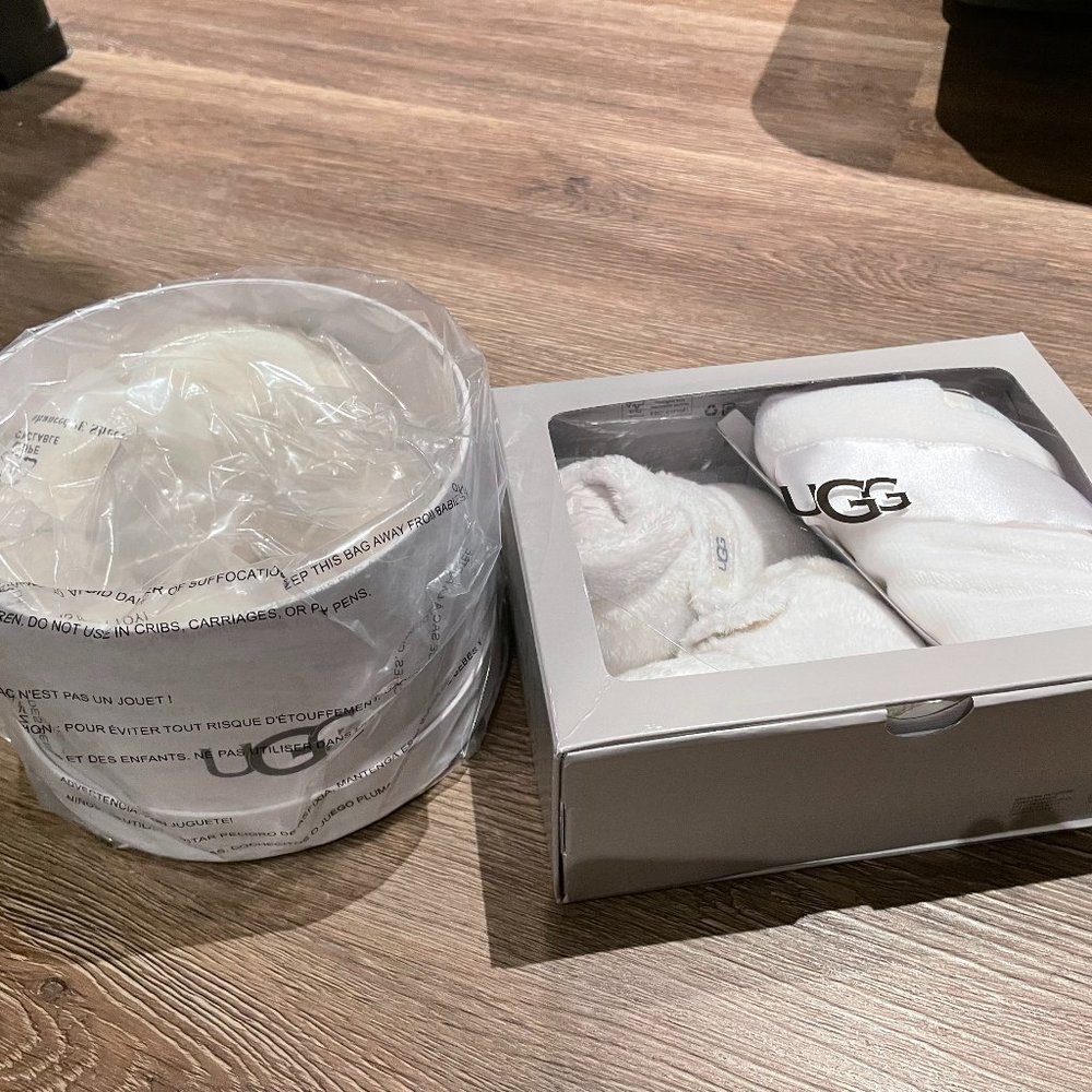 UGG baby boots and earmuffs and lovey! Boots Bixbee cream white NWT size 2/3